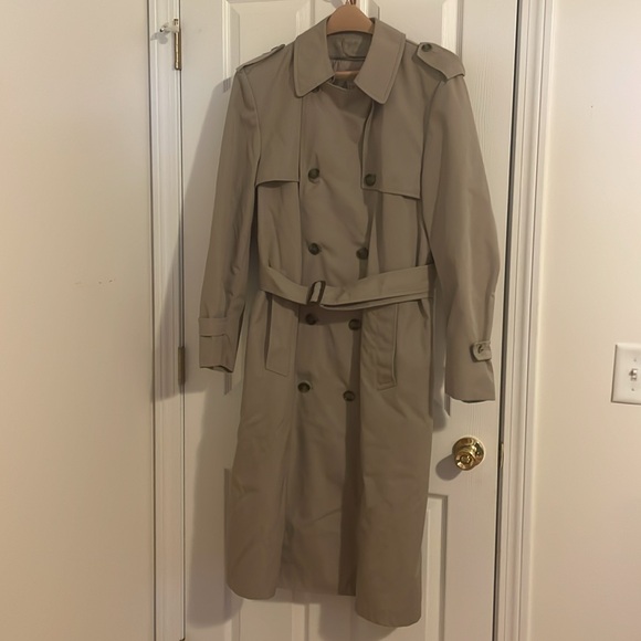 London Fog men’s trench coat! Fully lined (removable) excellent condition Sz 42L - Picture 2 of 14
